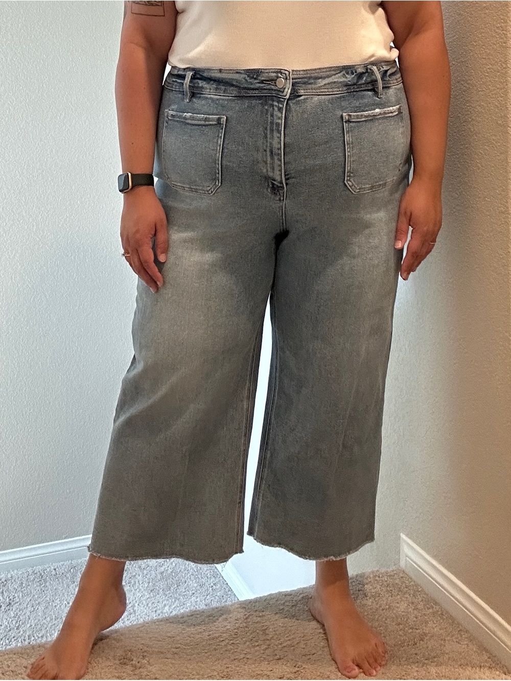 ARULA - Micra Denim Jeans w/ Raw Hem